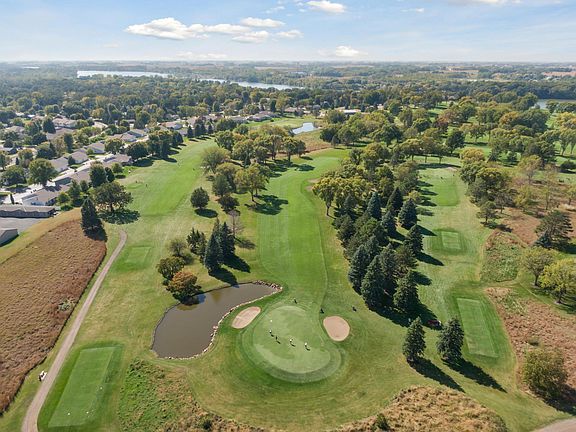 3rd image of 972 Rolling Greens Ln NW
