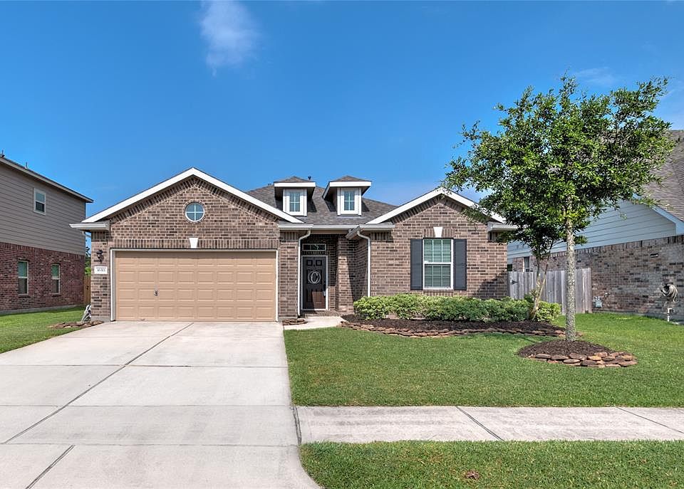 1st image of 16311 River Wood Ct
