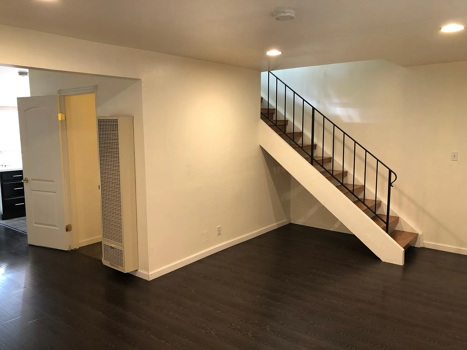 38524 Royal Ann Cmn — Photo 3