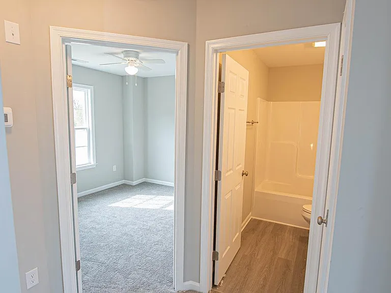 241 Morgans Ct — Photo 36