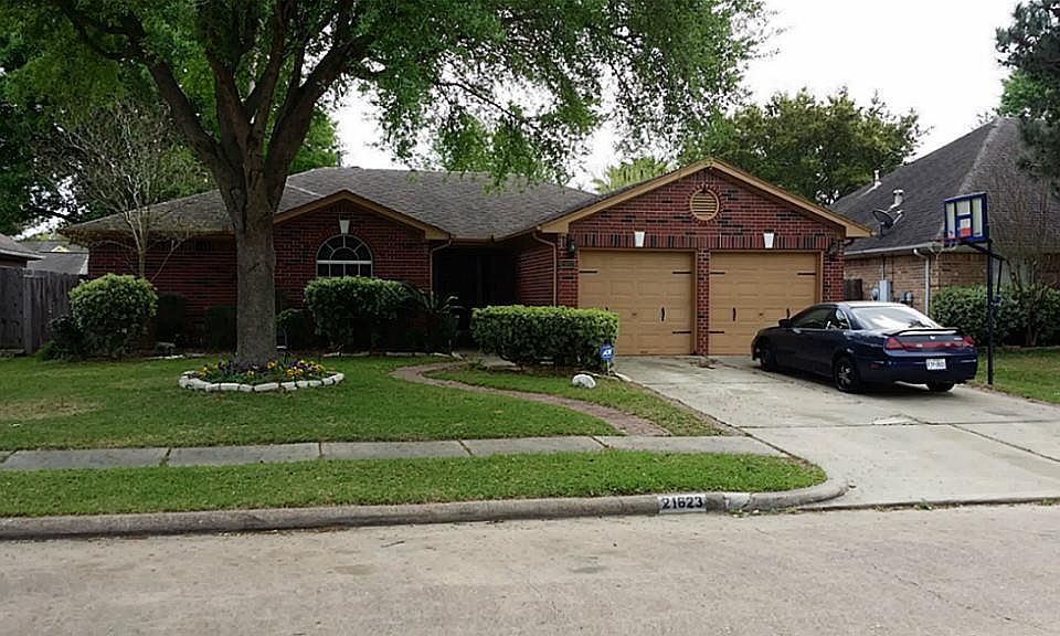 1st image of 21623 Bay Palms Dr
