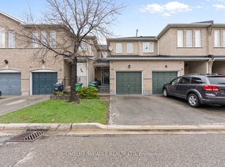 7115 Rexwood Rd #22, Mississauga, ON L4T4L3