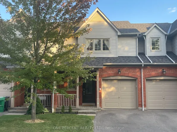 5223 Fairford Cres #55, Mississauga, ON L5V 2M6