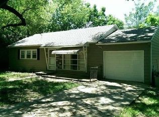 700 N 81st Ter, Kansas City, KS 66112