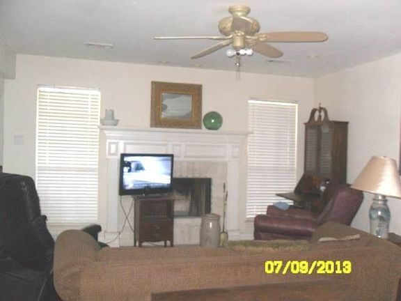 2nd image of 1515 Hillcrest Dr