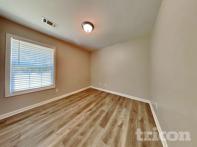 126 Millwheel Dr — Photo 10