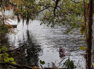 5333 Riverside Dr, Yankeetown, FL 34498