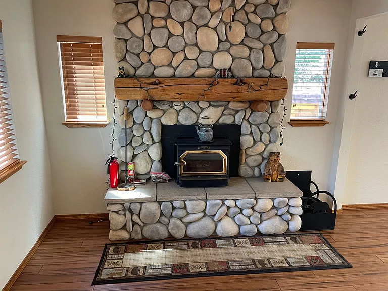 1865 Grizzly Mountain Dr — Photo 3
