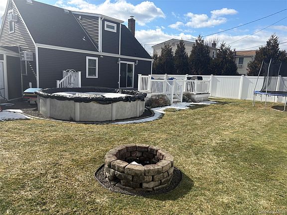 3rd image of 3021 Terrace Road