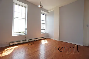Rented by Rennit Inc.