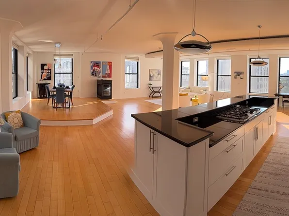 453 Washington St APT 10E, Boston, MA 02111