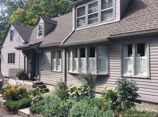 85 Clift St, Groton, CT 06355