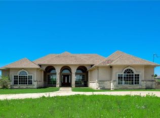 8501 James Dr, Alvarado, TX 76009