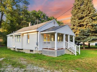 1307 Downey St, Lansing, MI 48906