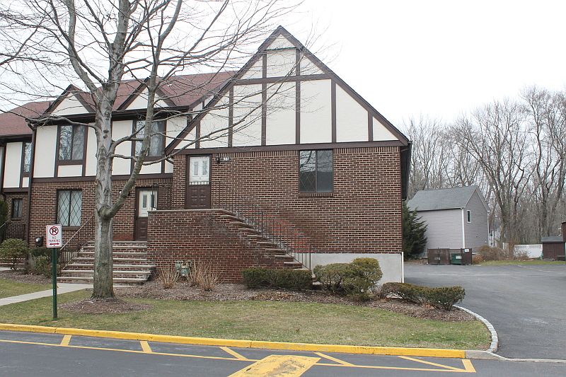 1st image of 501 Piermont Ave S