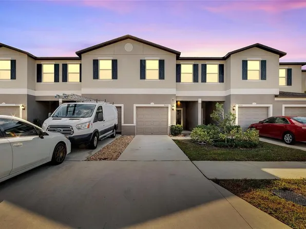 9655 Pembrooke Pines Dr, Sun City Center, FL 33573