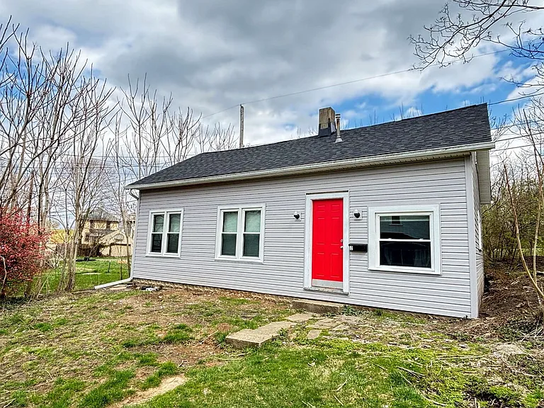 30-32 Lagonda Ave — Photo 36