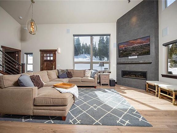 3rd image of 421 High Point Dr