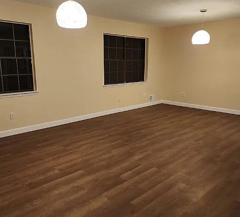 3rd image of 9007 Teal Ln
