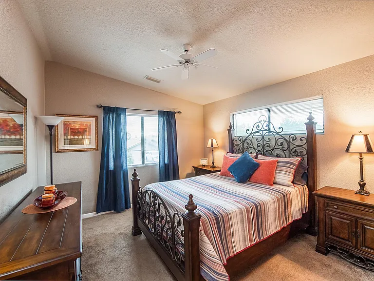 55 Quartz Dr — Photo 17