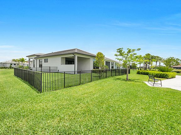 5th image of 5357 Saint Armands Way