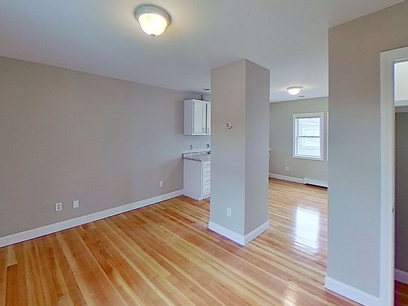 4th image of 22 Kelley Ct Unit 1-A
