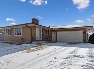 506 Alpine Dr, Waterloo, IA 50702