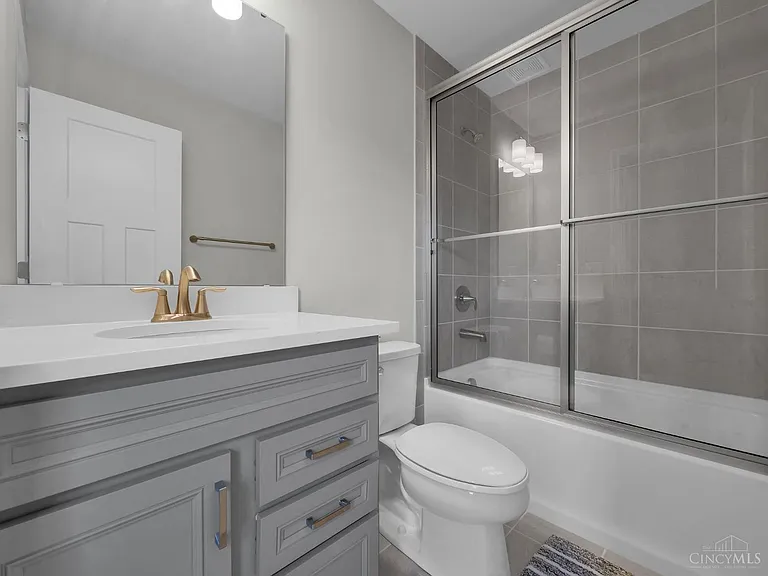 5874 Spinney Ct — Photo 40