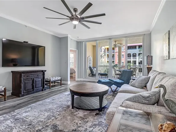 410 Bayfront Pl 2307, Naples, FL 34102