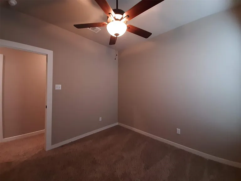 25148 Pacific Wren Dr — Photo 10