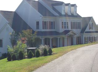 40104 Barbaras Bluff Ct, Lovettsville, VA 20180