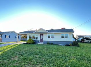 3371 Westview Cir, Greencastle, PA 17225