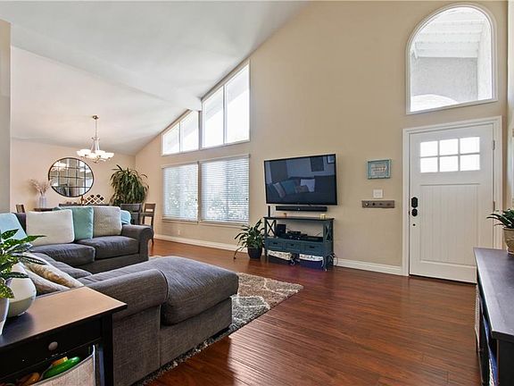 4th image of 9732 Cathay Cir