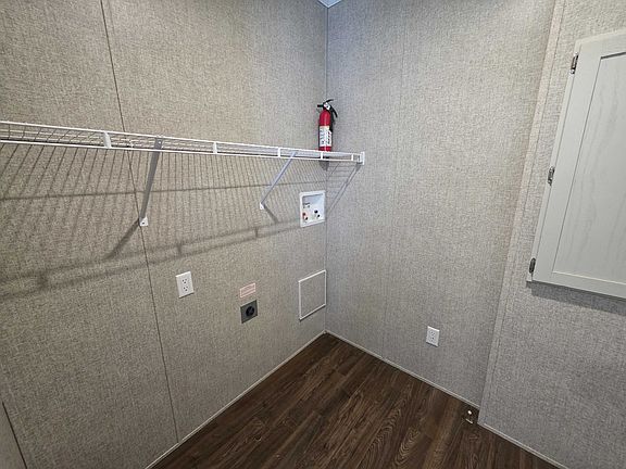 5th image of 4359 Dogwood Blvd #743