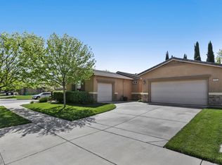 4113 W Clinton Ct, Visalia, CA 93291