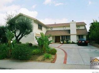 4420 Ellenita Ave, Tarzana, CA 91356