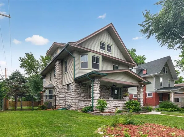 907 W 32nd St, Kansas City, MO 64111