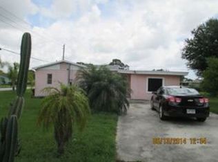 1602 N 39th St, Fort Pierce, FL 34947