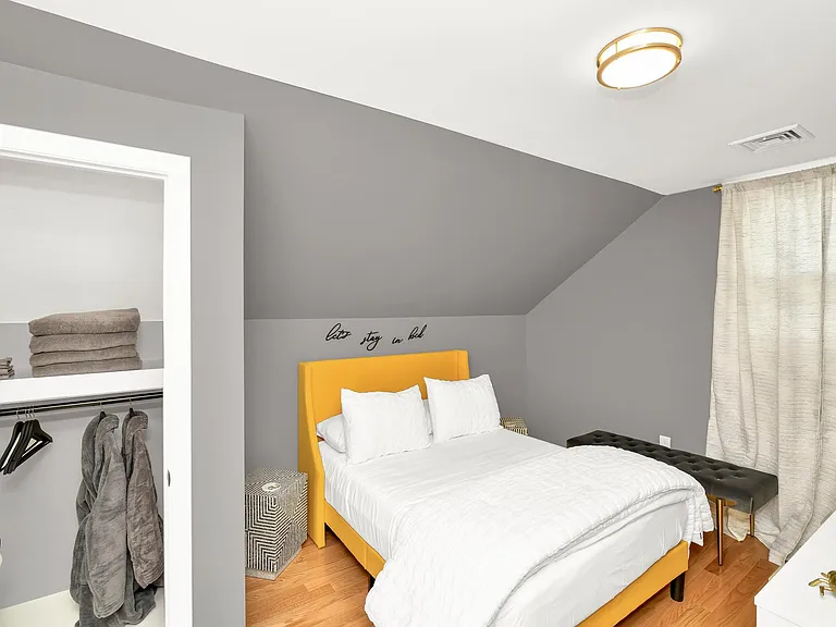 10 Pierce Ave #2 — Photo 44