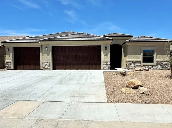 2061 Robert Mitchum Dr, Kingman, AZ 86409