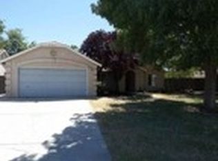 20880 Troutdale Ln, Riverdale, CA 93656