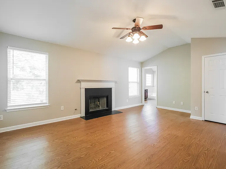 1260 Red Cedar Trl — Photo 11