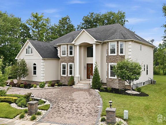 2nd image of 1 Koch Ln