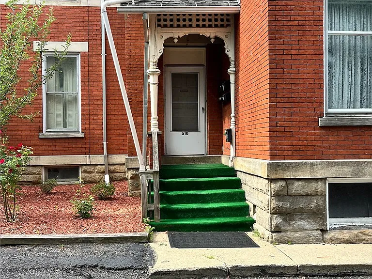 510 N Main St #13 — Photo 1