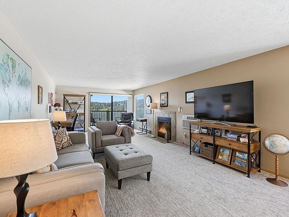 5th image of 164 S Coeur Dalene St APT C207
