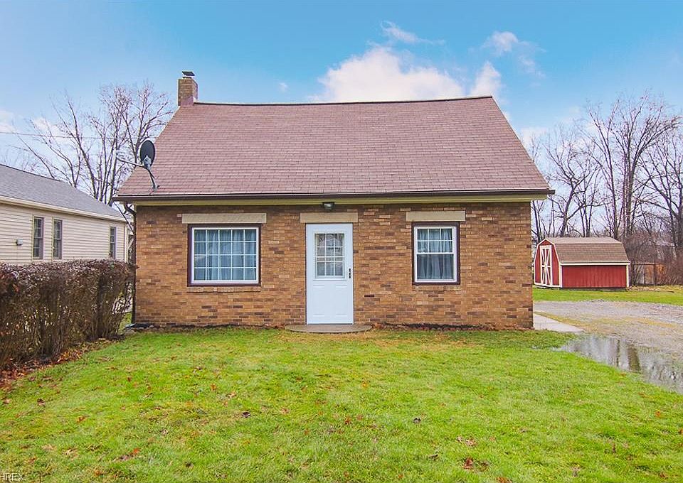 1st image of 237 Oakwood St