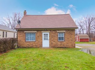 237 Oakwood St, Elyria, OH 44035