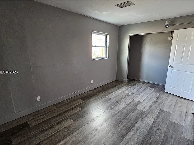 374 NW 31st Ave — Photo 14