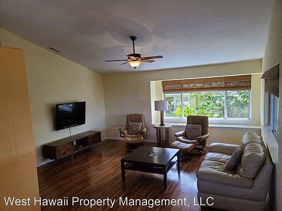 3rd image of 75-307 Malulani Dr