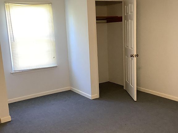 3rd image of 119 Dill Ln